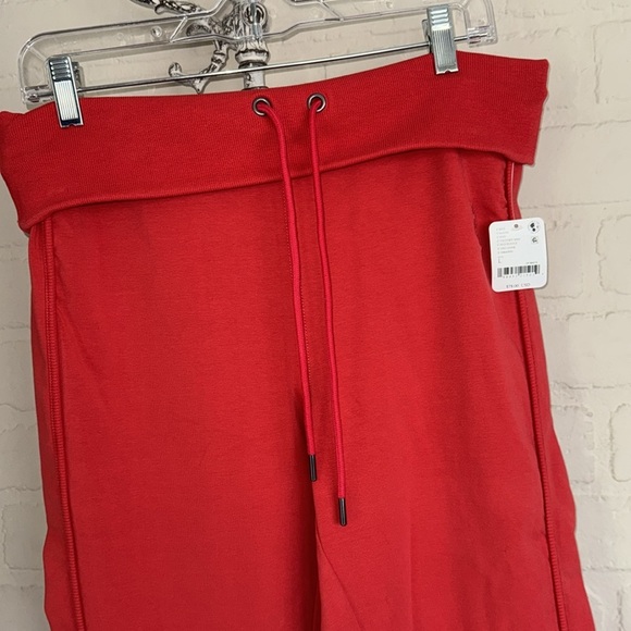 Free People joggers pants victory Red Flared gold over drawstring Large NEW - Picture 4 of 5
